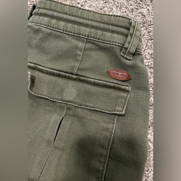 ❤️‍🔥LAST CHANCE PRICE❤️‍🔥 Zara Kids | Olive Green Cargo Jogger Pants - Picture 6 of 7